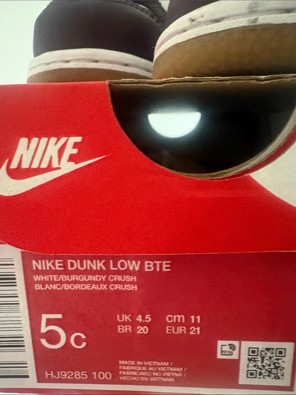 Nike Kids Low-Top Sneakers - Burgundy and White